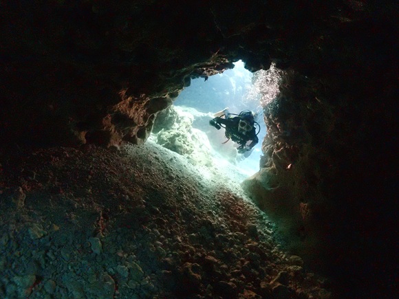 なるほど・ザ・ケーブ